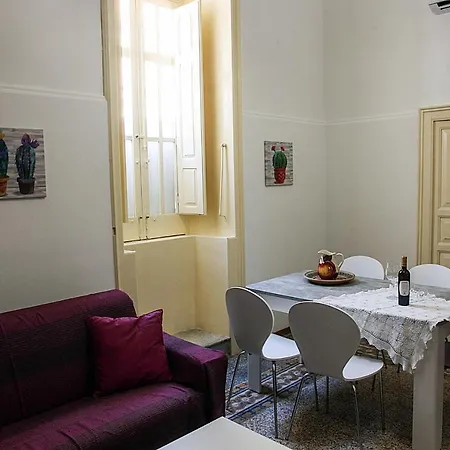 Palazzo Nicastro Gh - Red House *